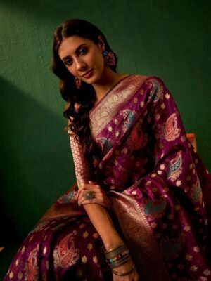 Sangria Ethnic Motifs Woven Designed Kanjeevaram Saree