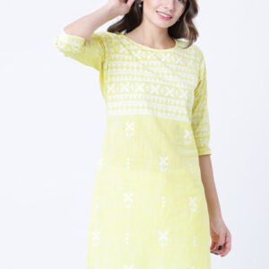 Vishudh Women Yellow & White Printed Tunic